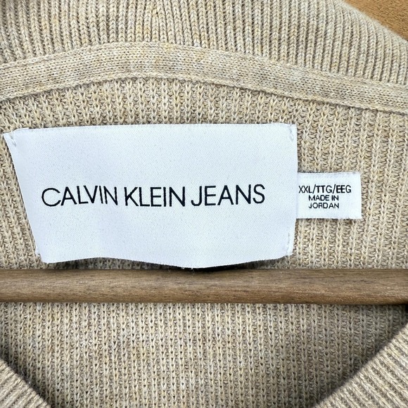 Calvin Klein Mens V-Neck Tan Sweater Size 2XL‎ Classic Pullover Neutral Preppy - Picture 4 of 8